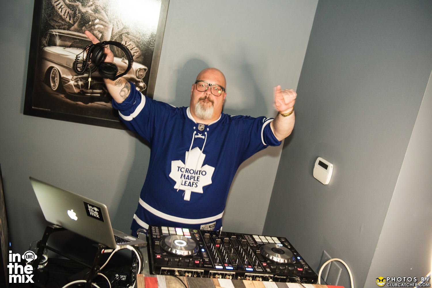 Via Mercanti lounge photo 333 - April 15th, 2022