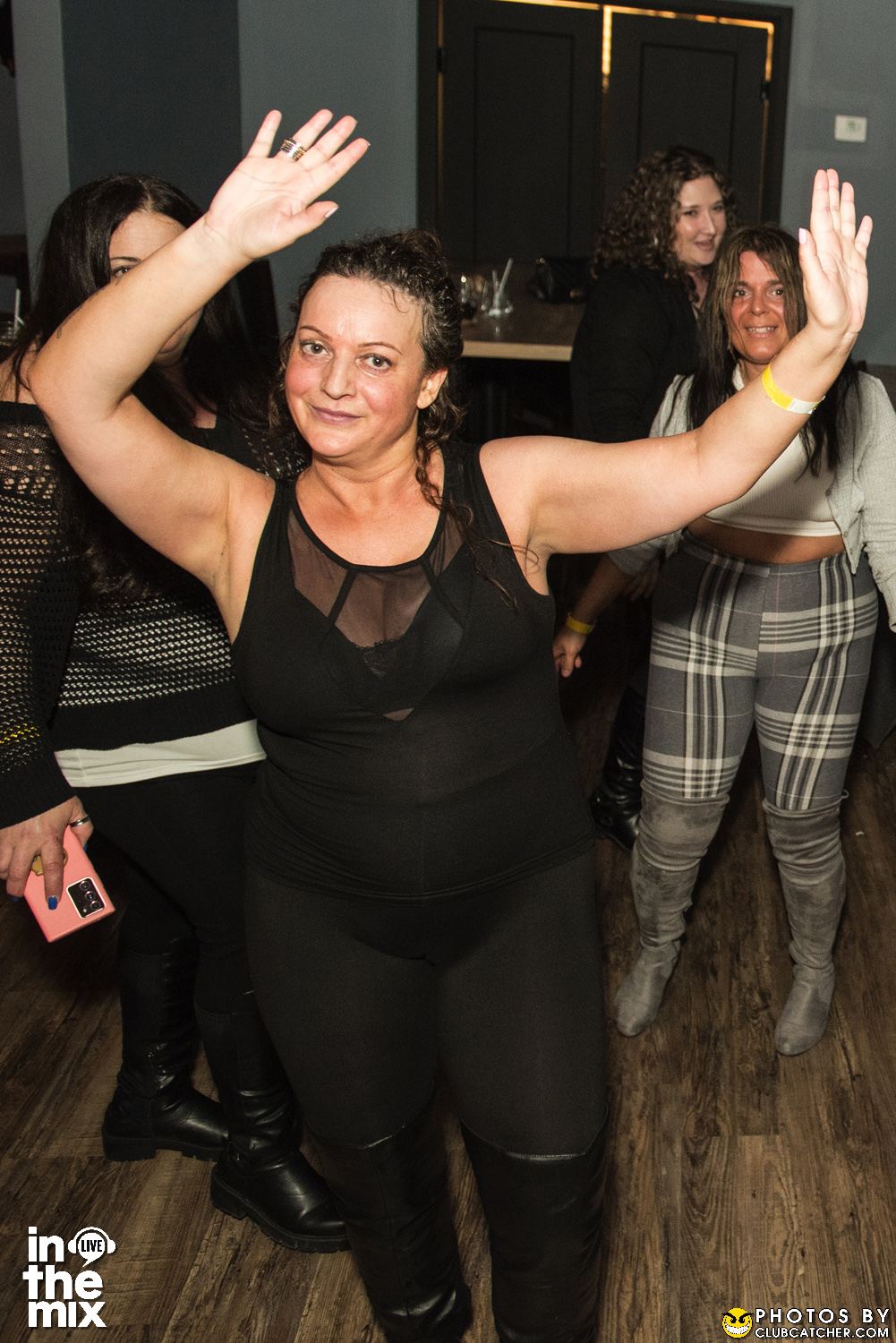 Via Mercanti lounge photo 338 - April 15th, 2022