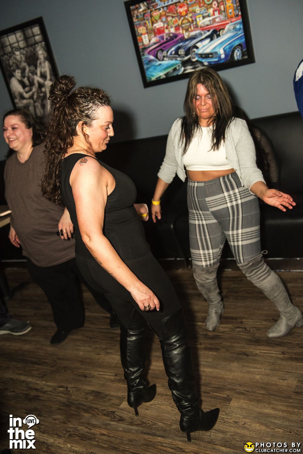 Via Mercanti lounge photo 38 - April 15th, 2022