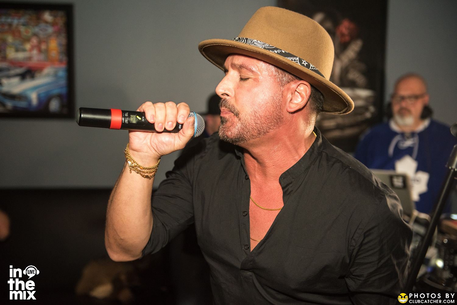 Via Mercanti lounge photo 47 - April 15th, 2022