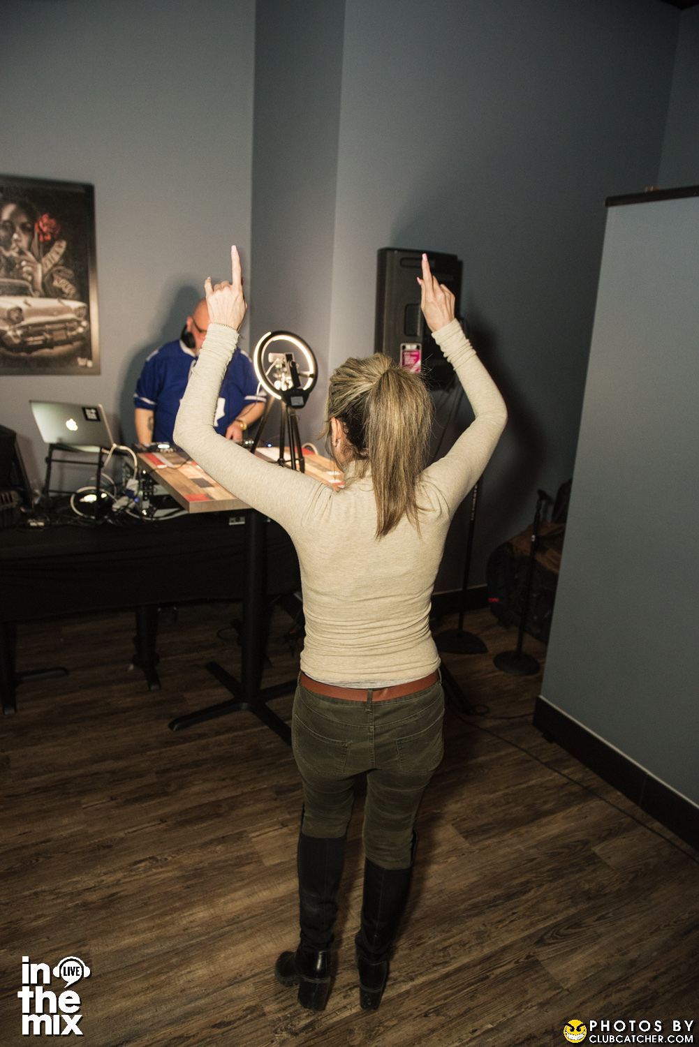 Via Mercanti lounge photo 53 - April 15th, 2022