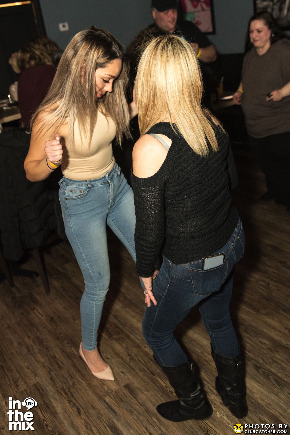 Via Mercanti lounge photo 62 - April 15th, 2022