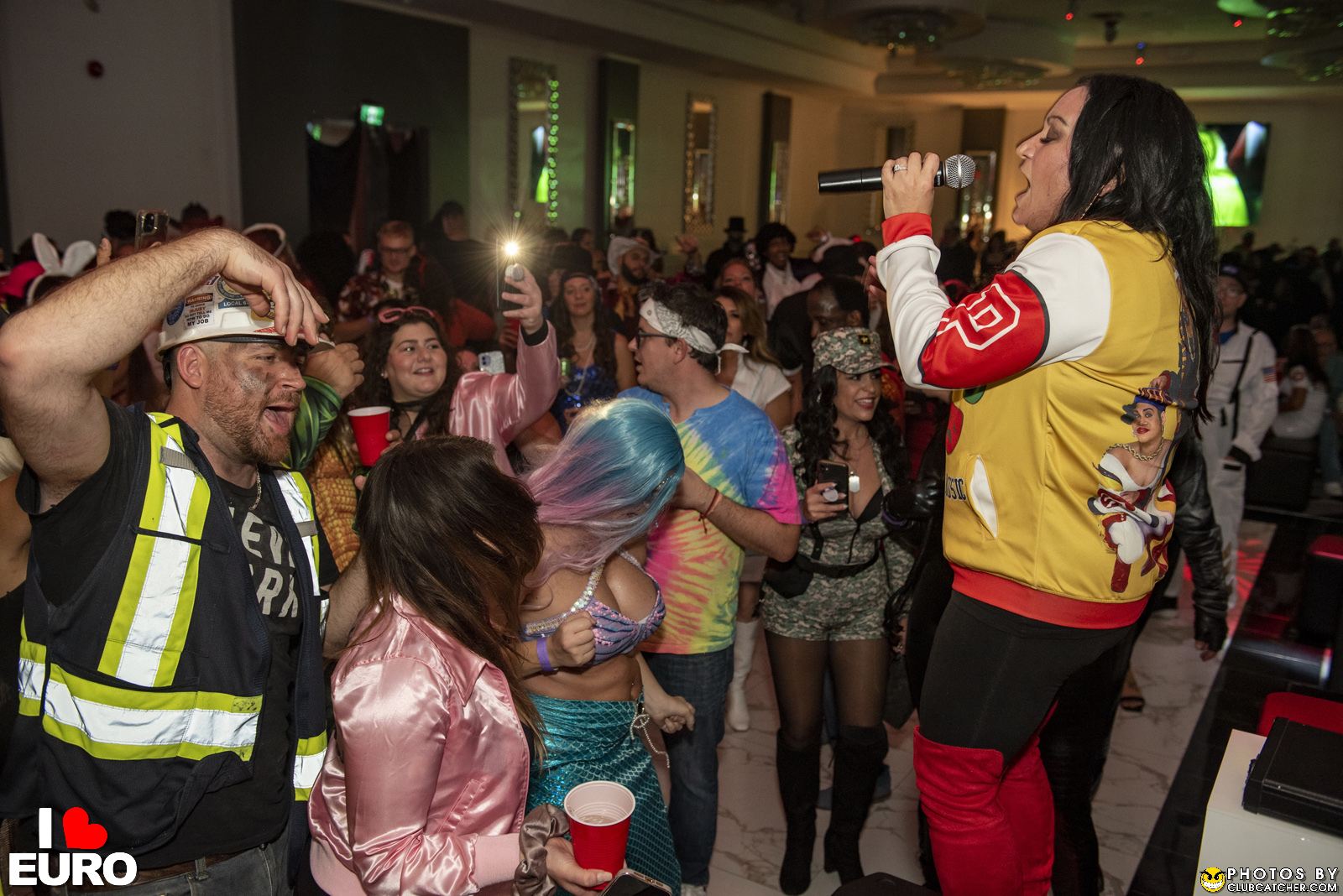 Julius party venue photo 316 - October 29th, 2022