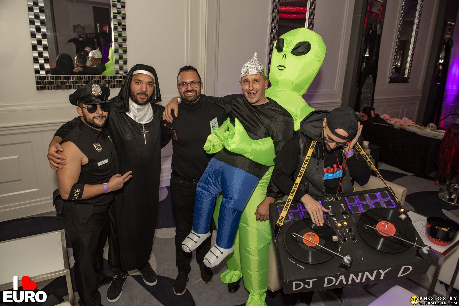 Julius party venue photo 608 - October 29th, 2022