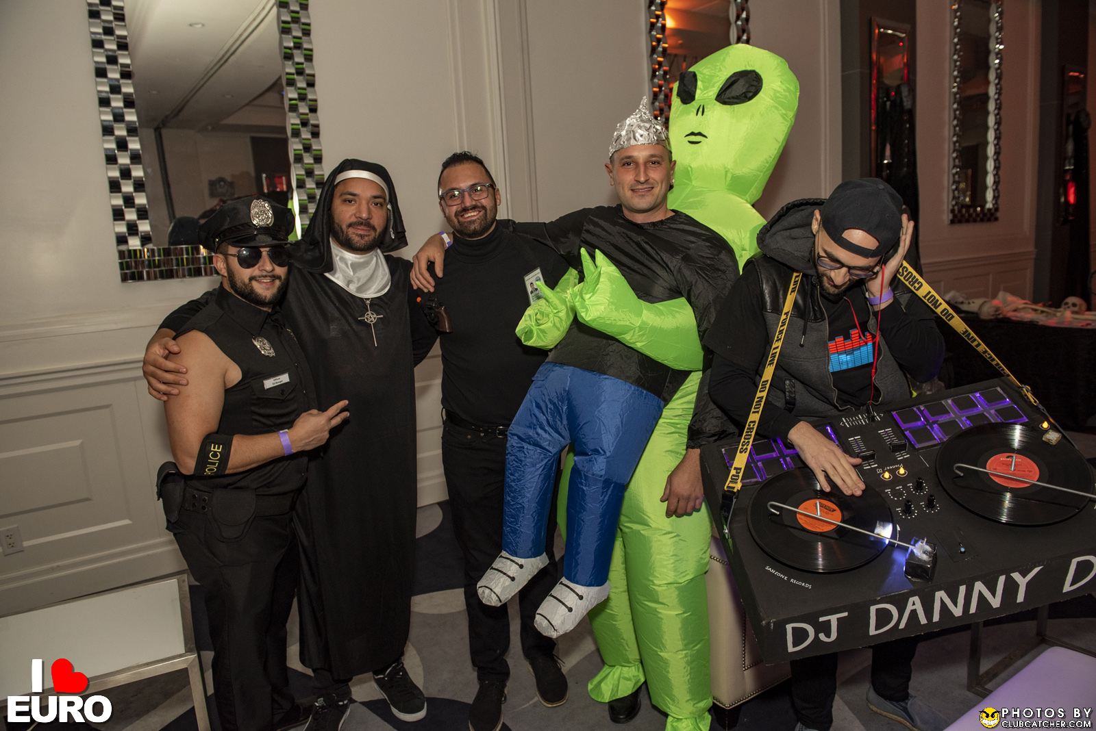 Julius party venue photo 648 - October 29th, 2022