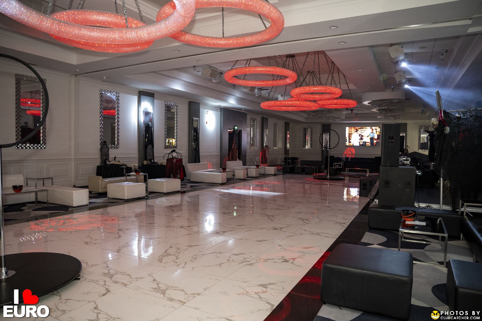 Julius party venue photo 660 - October 29th, 2022