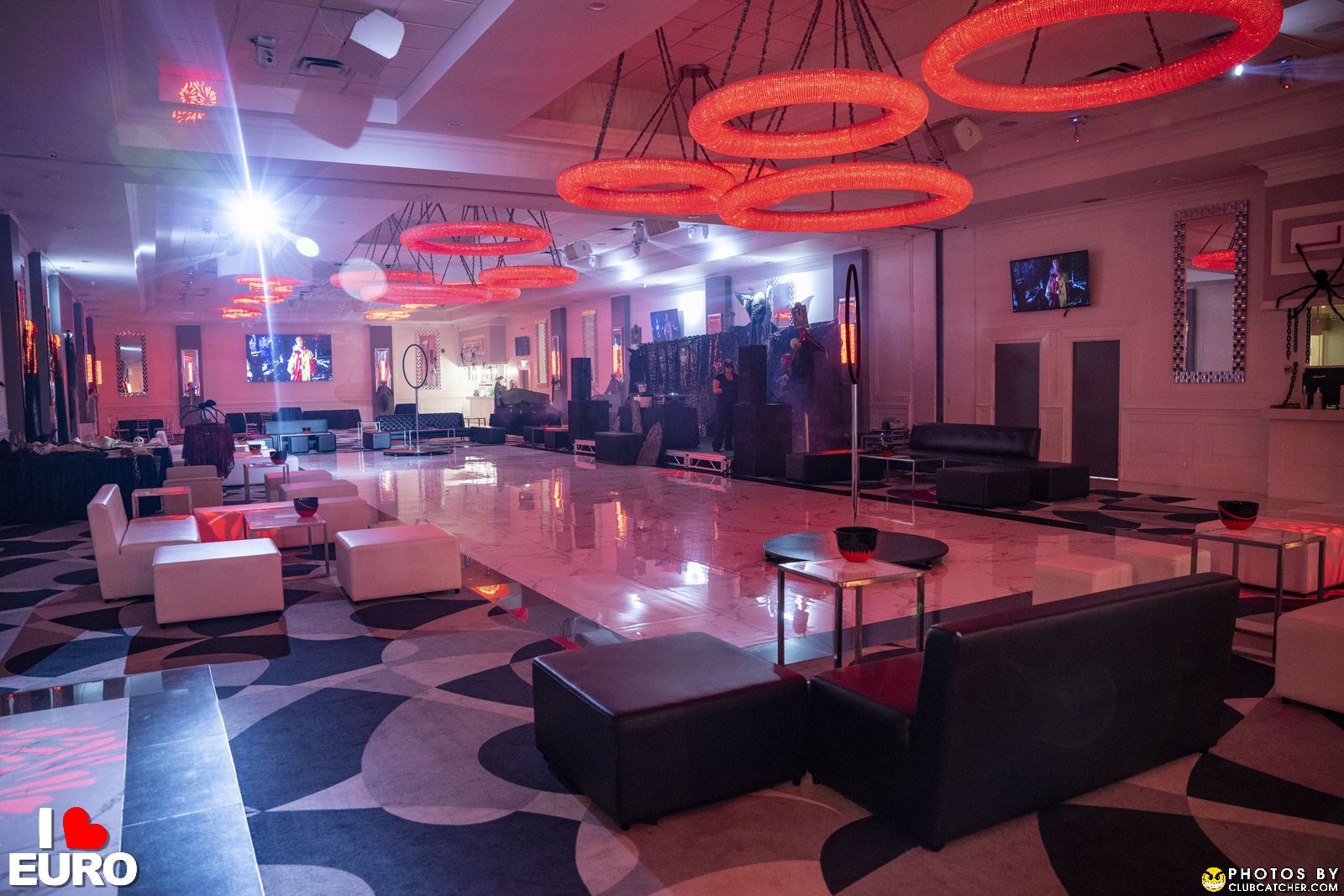 Julius party venue photo 665 - October 29th, 2022