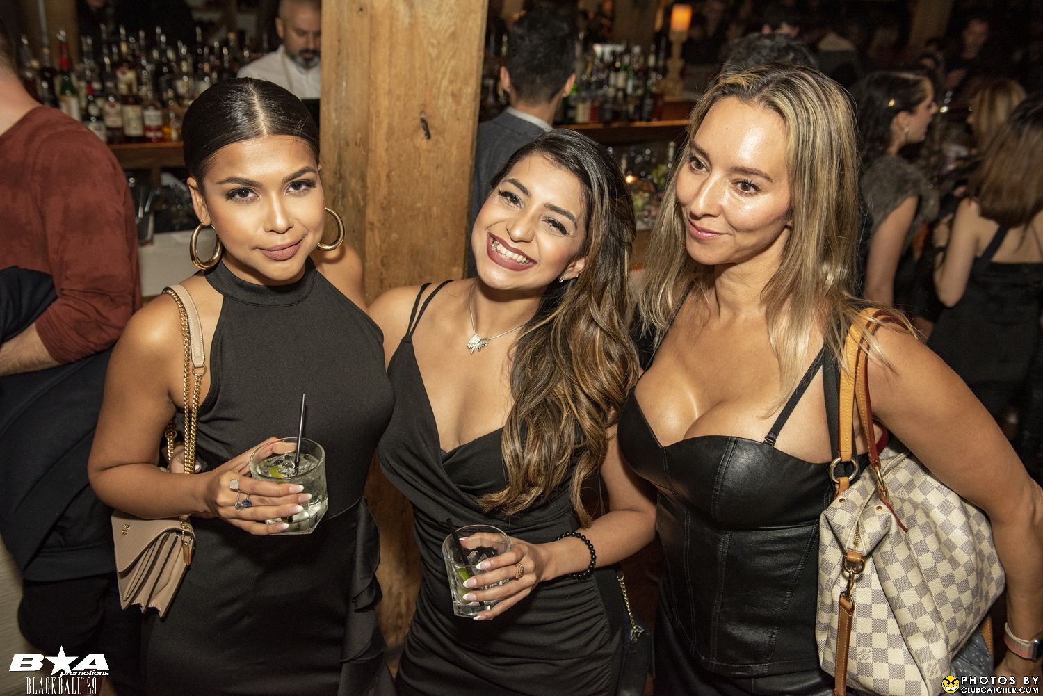 Myth lounge photo 185 - November 11th, 2022