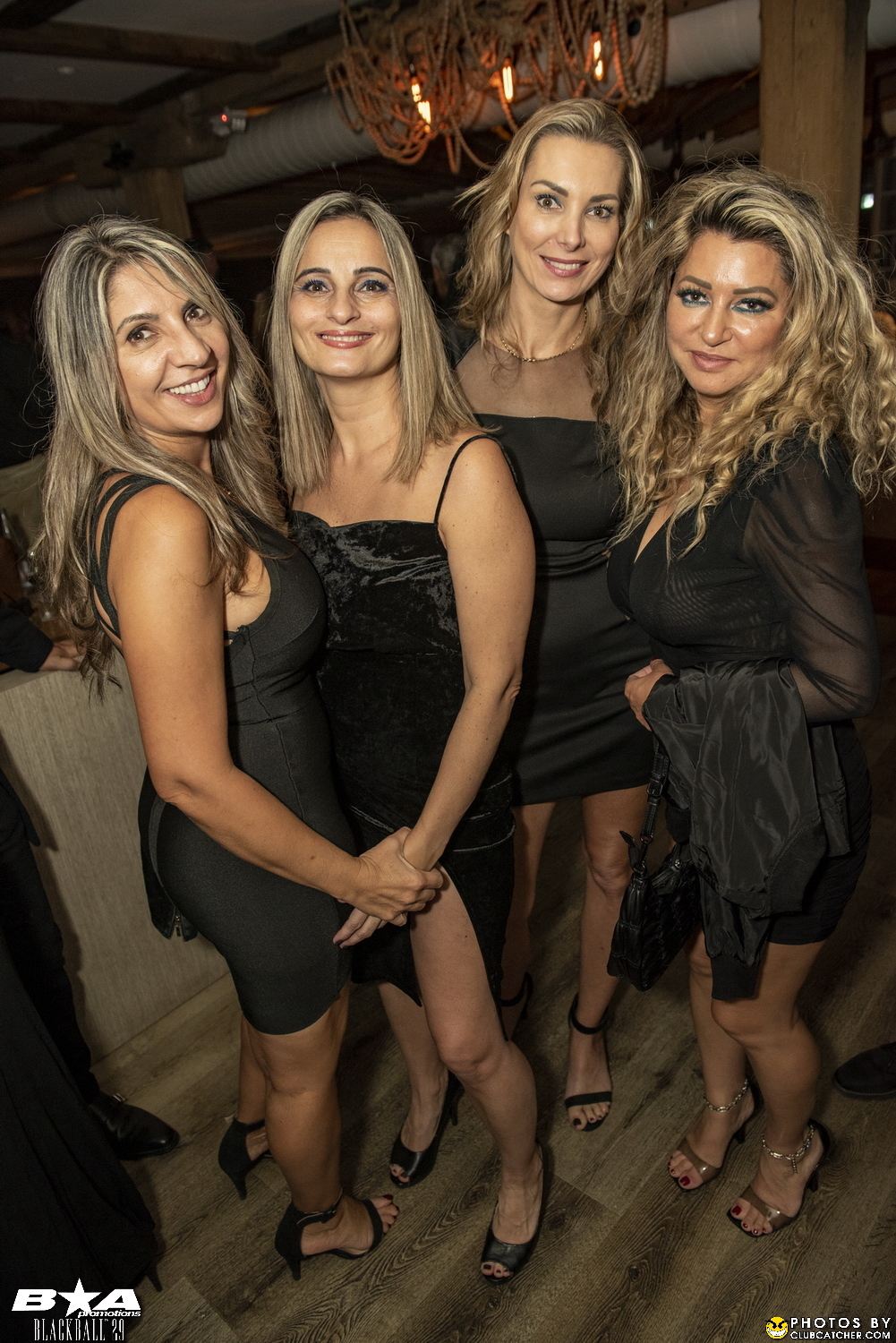 Myth lounge photo 215 - November 11th, 2022