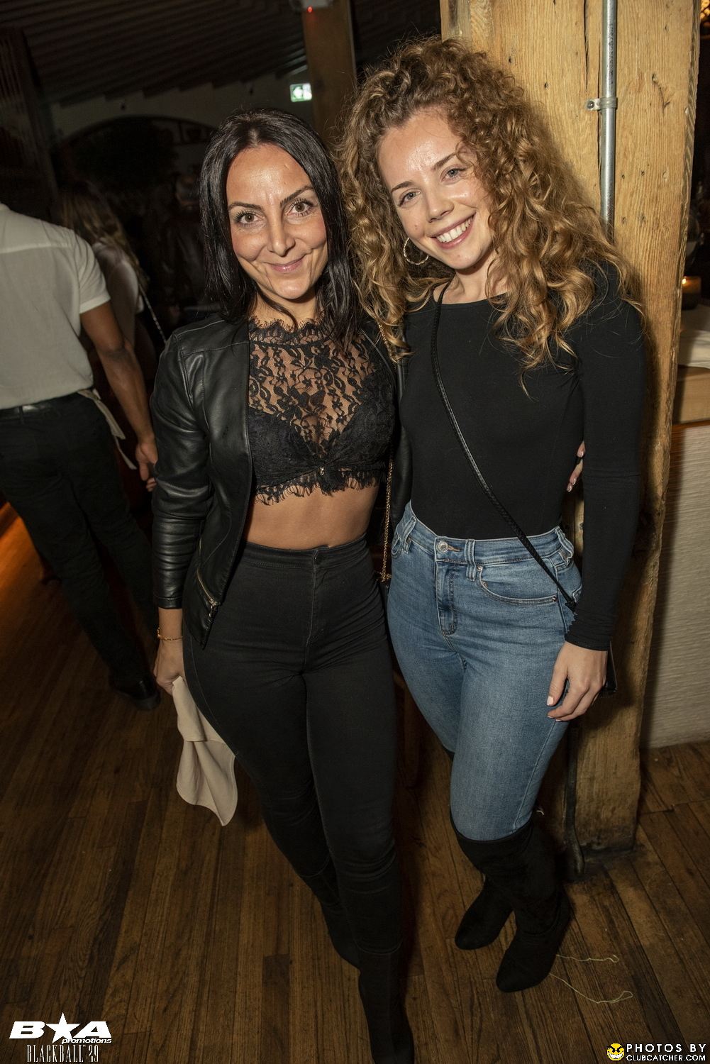 Myth lounge photo 221 - November 11th, 2022