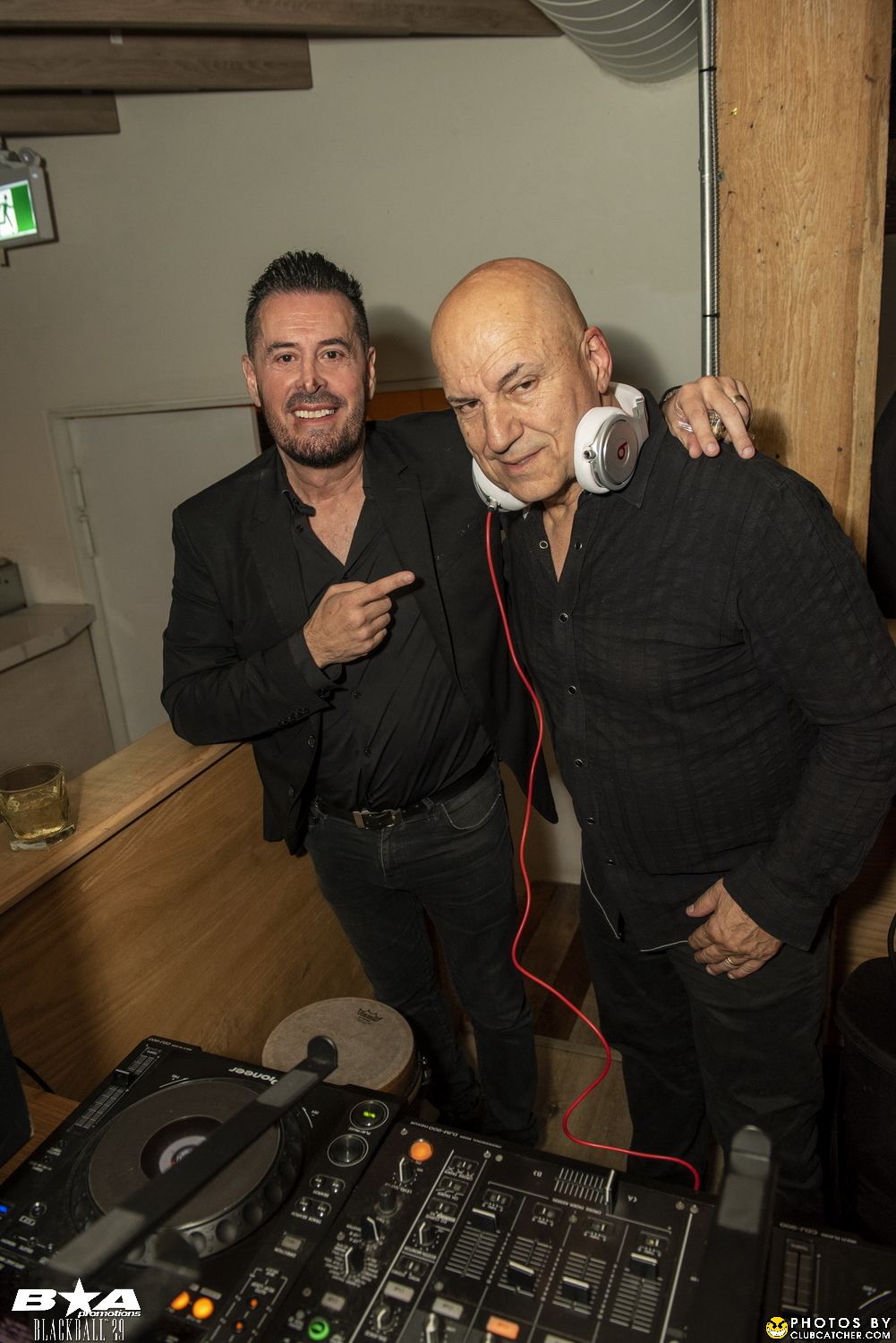 Myth lounge photo 92 - November 11th, 2022