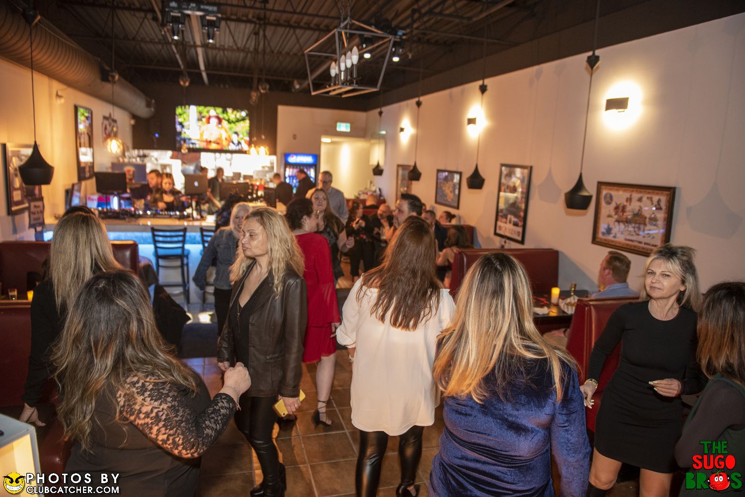 Zuccas Ristorante lounge photo 1 - April 8th, 2023