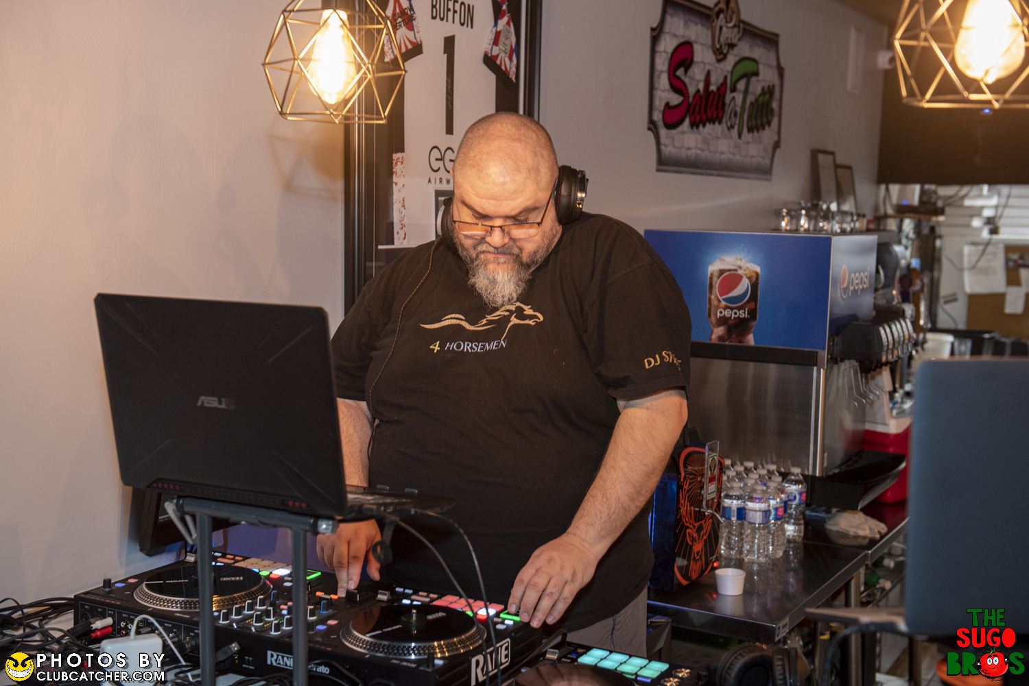 Zuccas Ristorante lounge photo 193 - April 8th, 2023