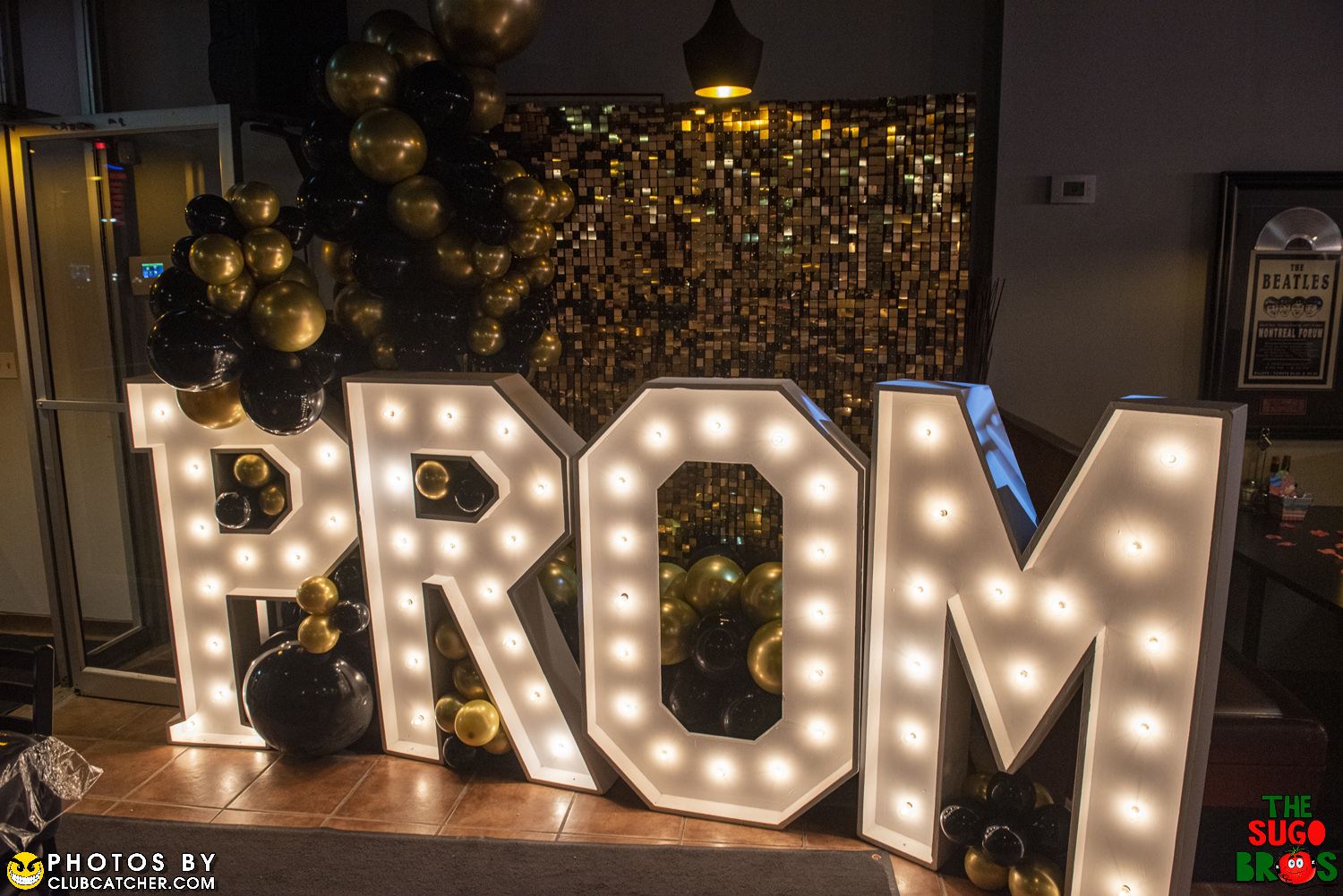 Zuccas Ristorante lounge photo 38 - April 8th, 2023