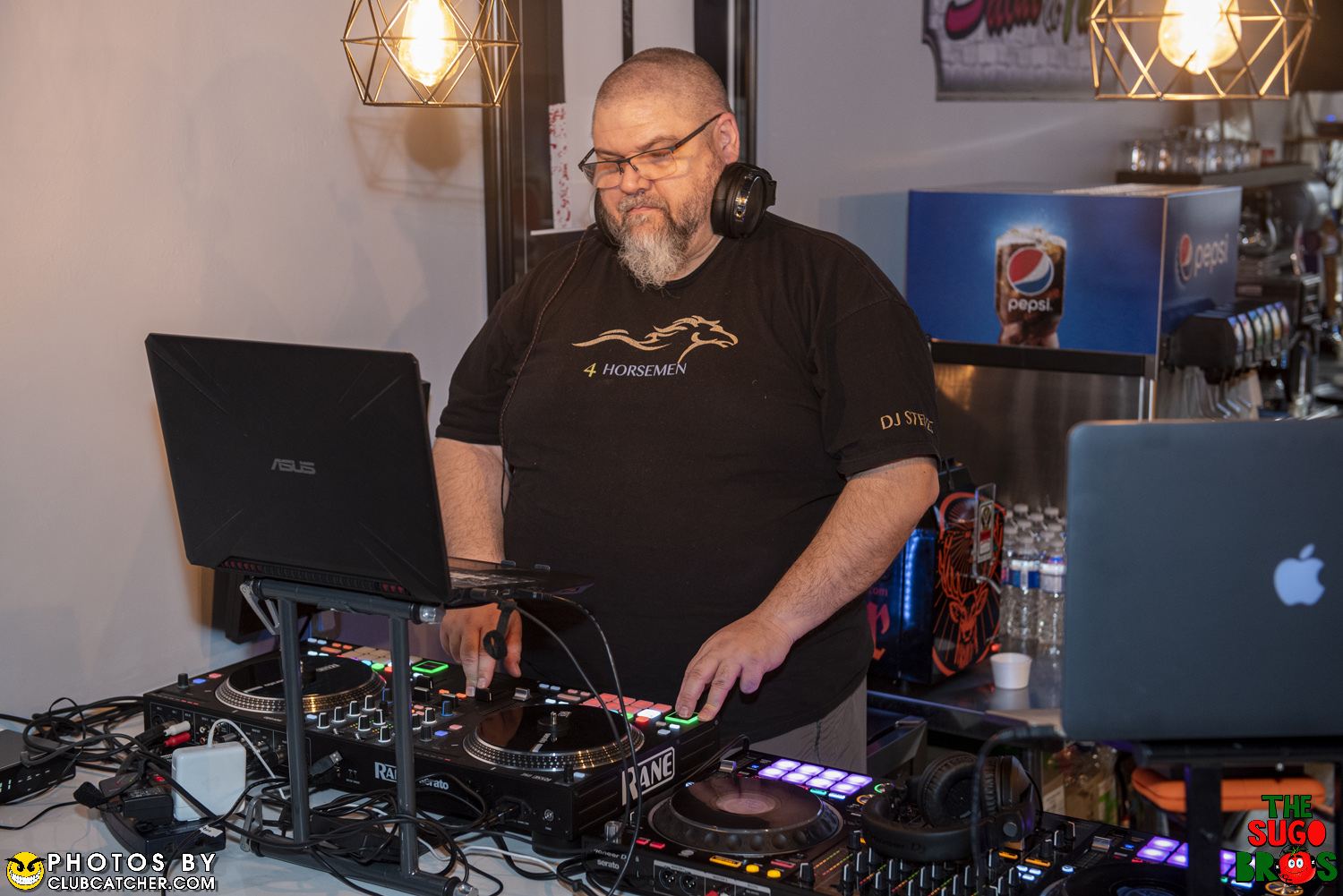 Zuccas Ristorante lounge photo 59 - April 8th, 2023