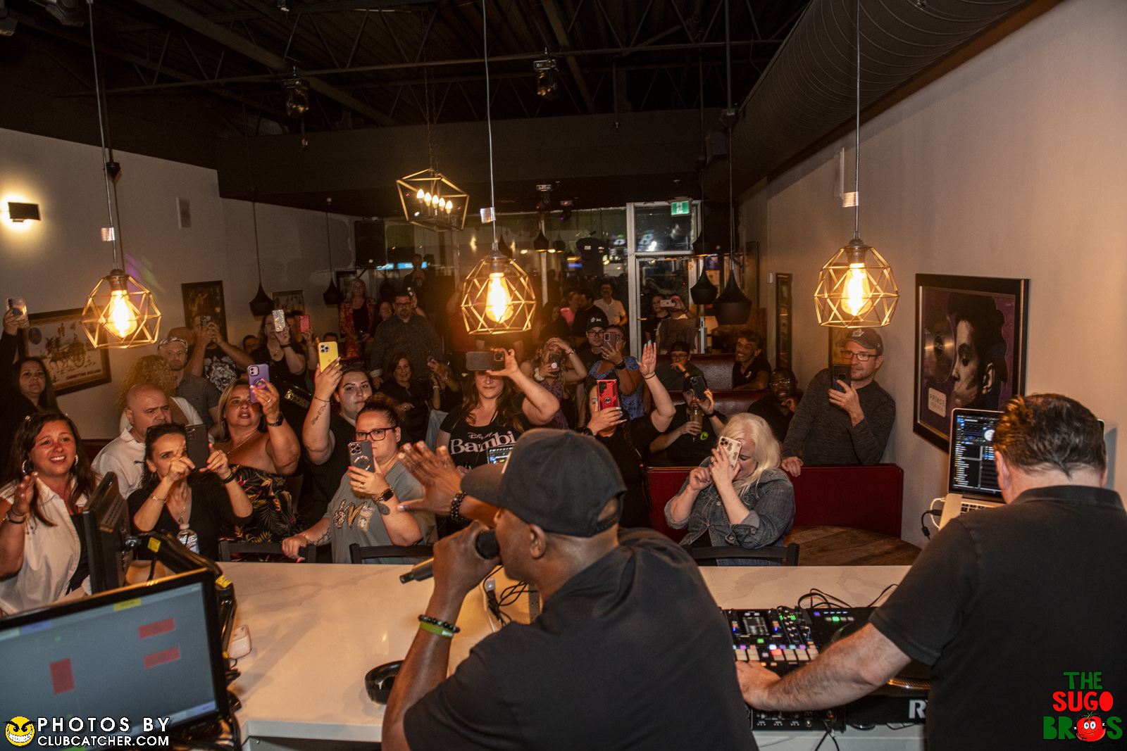 Zuccas Ristorante lounge photo 1 - July 14th, 2023