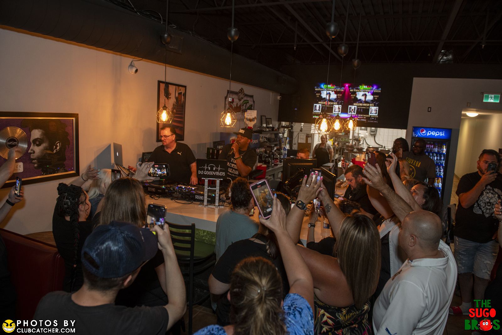 Zuccas Ristorante lounge photo 303 - July 14th, 2023