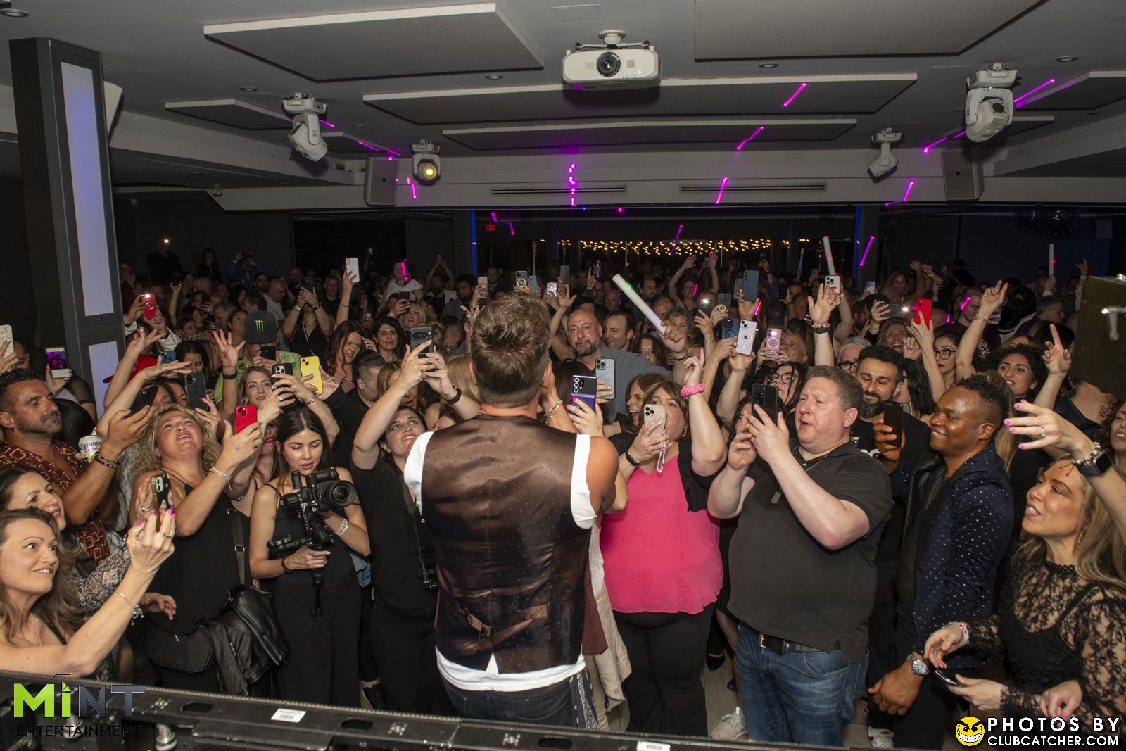 The Vue lounge photo 372 - May 10th, 2025