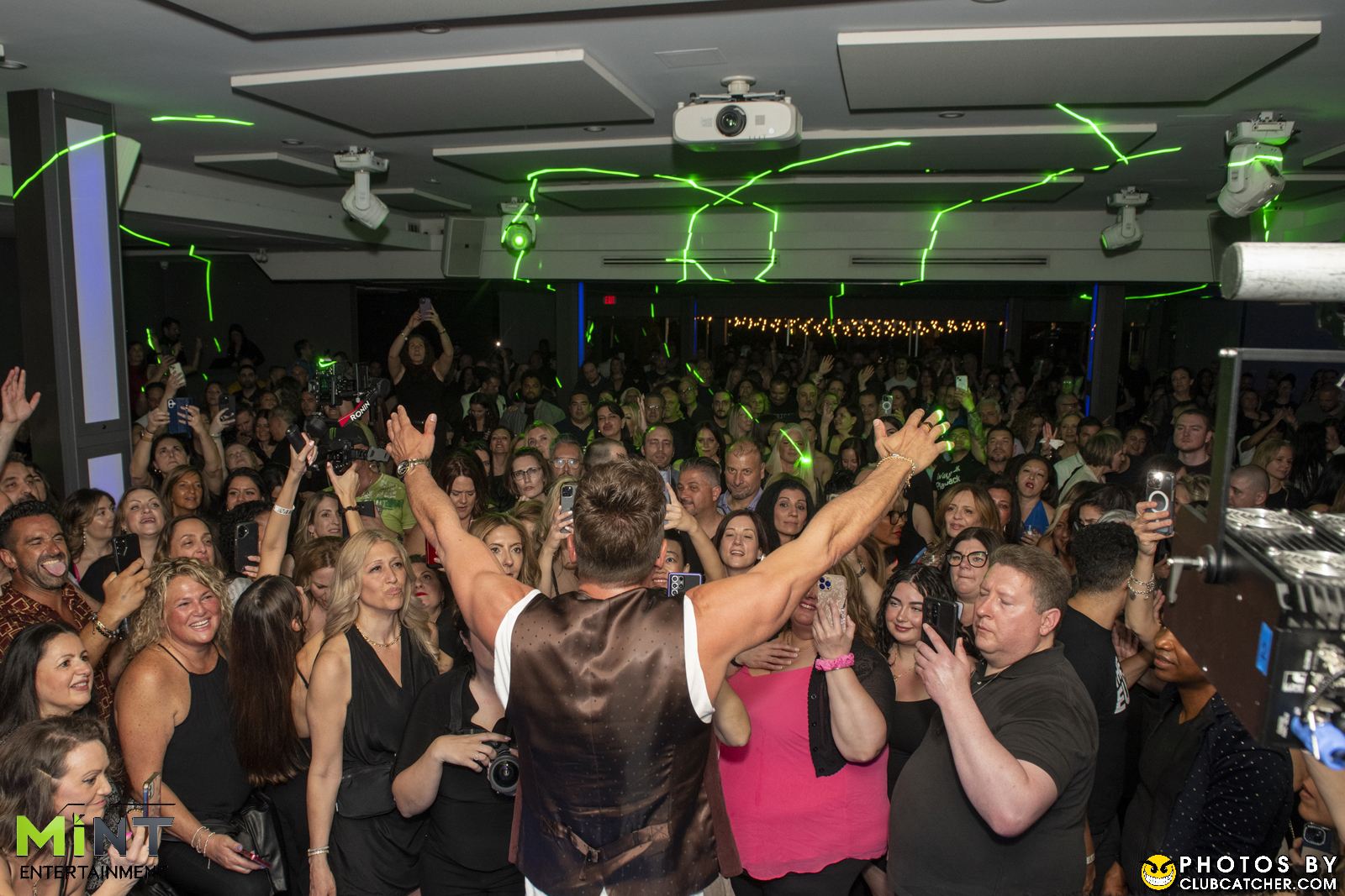 The Vue lounge photo 452 - May 10th, 2025