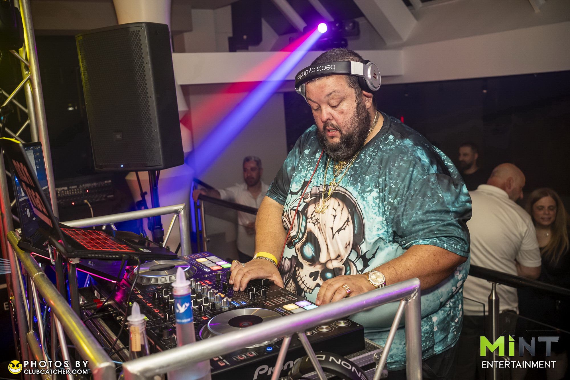 The Vue lounge photo 262 - July 26th, 2025