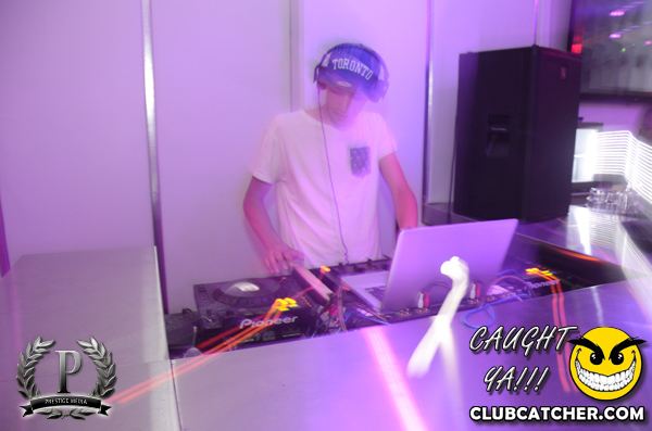 Gravity Soundbar nightclub photo 103 - July 5th, 2013