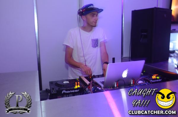 Gravity Soundbar nightclub photo 107 - July 5th, 2013