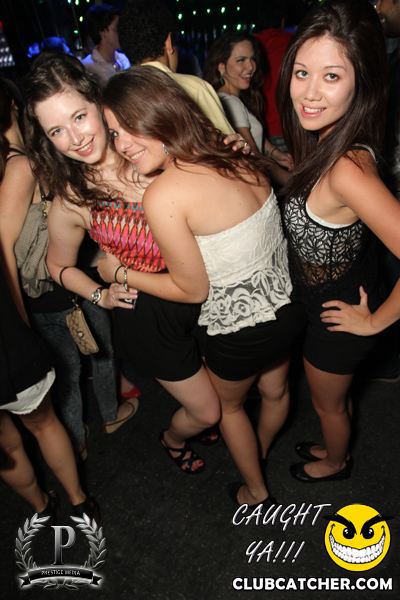 Gravity Soundbar nightclub photo 135 - July 5th, 2013