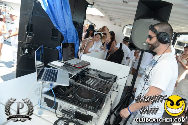 Boat Cruise party venue photo 333 - July 14th, 2013