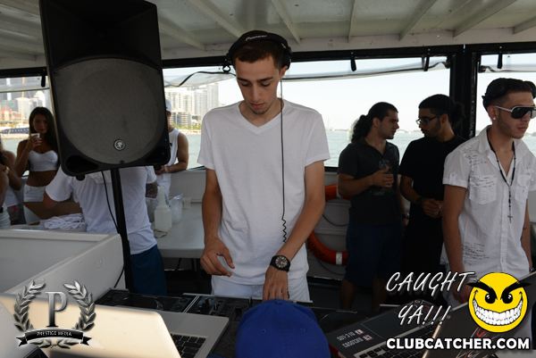 Boat Cruise party venue photo 345 - July 14th, 2013