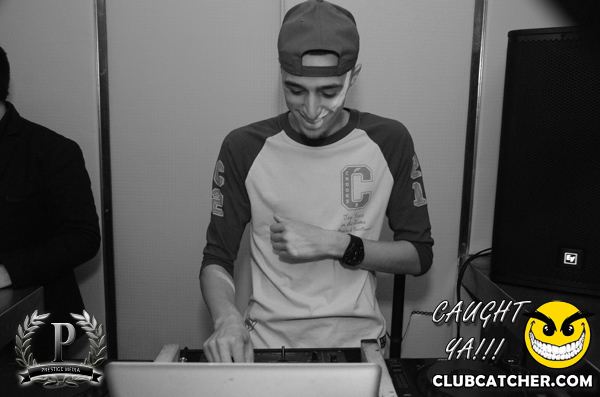 Gravity Soundbar nightclub photo 378 - July 26th, 2013