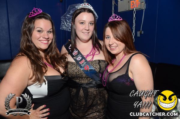 Gravity Soundbar nightclub photo 19 - August 9th, 2013