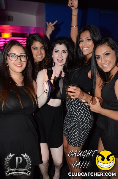 Gravity Soundbar nightclub photo 211 - August 16th, 2013