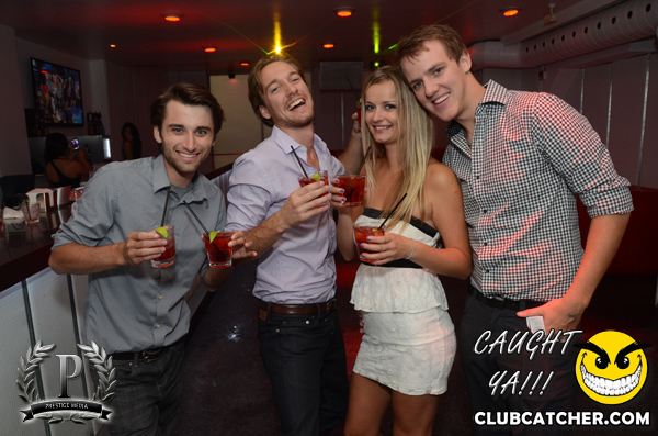 Gravity Soundbar nightclub photo 37 - August 16th, 2013