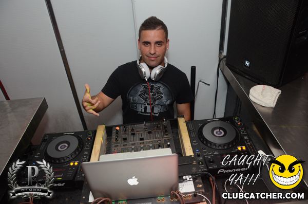 Gravity Soundbar nightclub photo 43 - August 16th, 2013