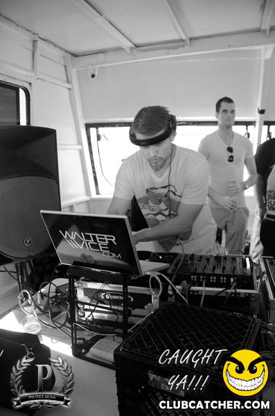 Boat Cruise party venue photo 587 - August 18th, 2013