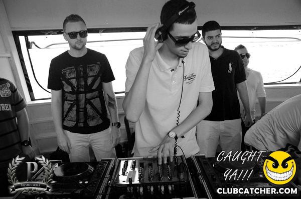 Boat Cruise party venue photo 588 - August 18th, 2013