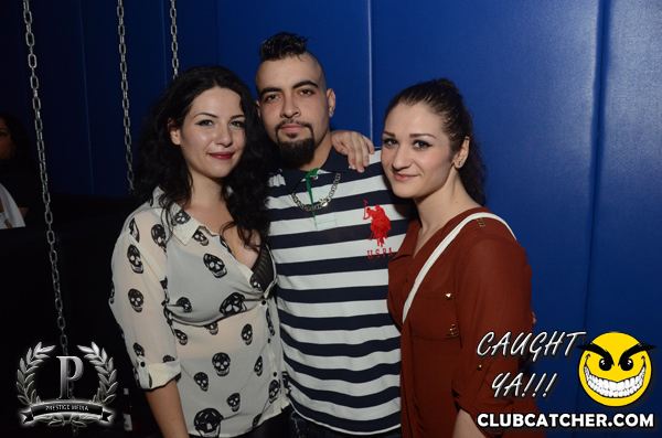 Gravity Soundbar nightclub photo 101 - August 30th, 2013