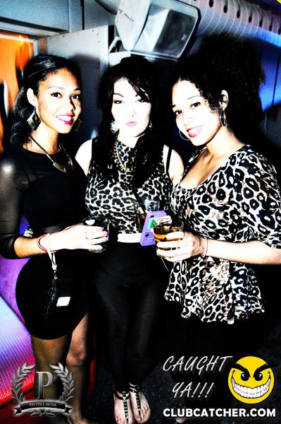 Gravity Soundbar nightclub photo 144 - August 30th, 2013