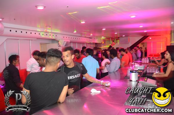 Gravity Soundbar nightclub photo 155 - August 30th, 2013