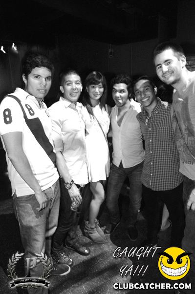 Gravity Soundbar nightclub photo 156 - August 30th, 2013