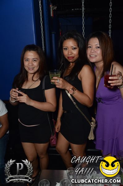 Gravity Soundbar nightclub photo 203 - August 30th, 2013