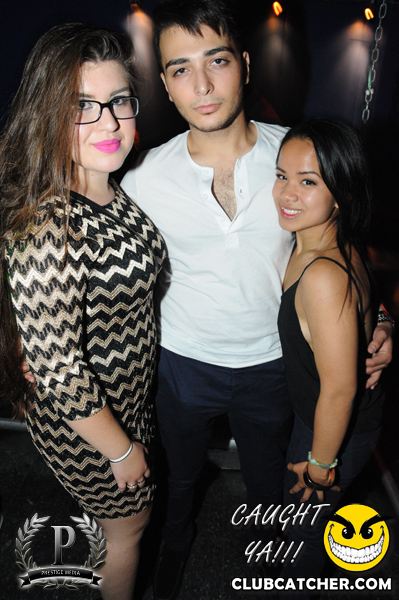 Gravity Soundbar nightclub photo 25 - August 30th, 2013