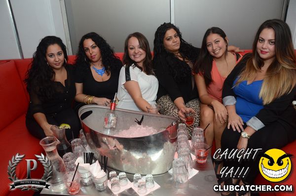 Gravity Soundbar nightclub photo 244 - August 30th, 2013