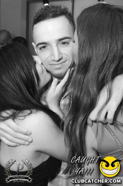 Gravity Soundbar nightclub photo 49 - August 30th, 2013