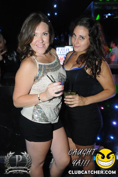 Gravity Soundbar nightclub photo 7 - August 30th, 2013