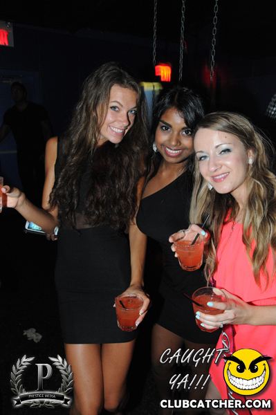 Gravity Soundbar nightclub photo 9 - August 30th, 2013