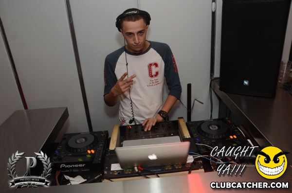 Gravity Soundbar nightclub photo 29 - September 6th, 2013