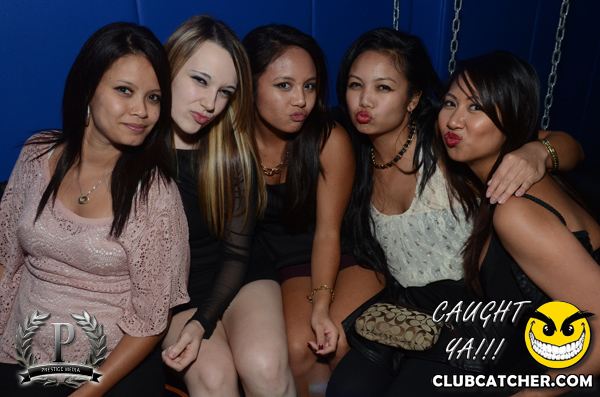 Gravity Soundbar nightclub photo 30 - September 13th, 2013