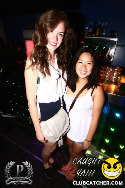 Gravity Soundbar nightclub photo 8 - September 20th, 2013