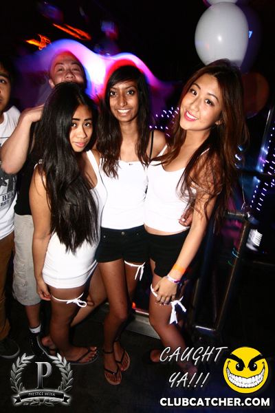 Gravity Soundbar nightclub photo 90 - September 20th, 2013